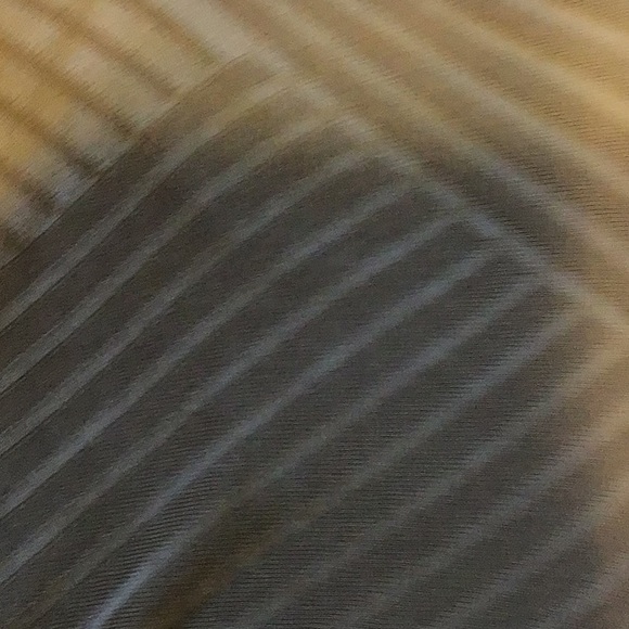 Top - Picture 4 of 4